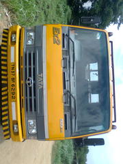 tata 909 for sale model 2010 ex2 (17in feet)